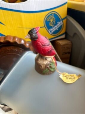 Festive Red Cardinal Bird Figurine - Decorative Pet Bird bell